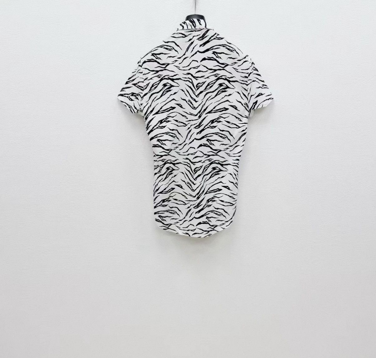 Roberto Cavalli Roberto Cavalli 100% Cotton Short Sleeve Shirt J30 Size US S / EU 44-46 / 1 - 5 Thumbnail