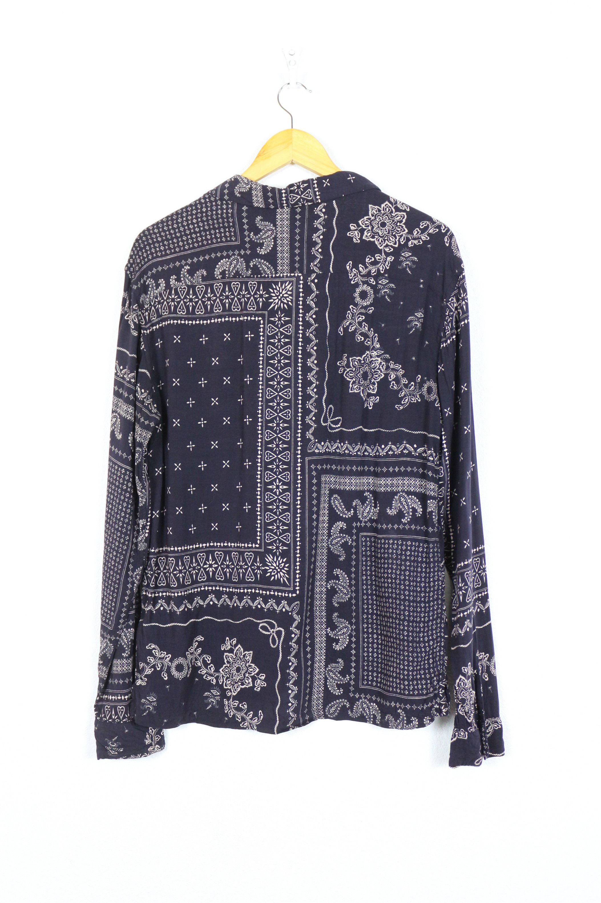 Allsaints Allsaints Cherito Bandana Printed Viscose Open Collar Shirt Size US S / EU 44-46 / 1 - 6 Thumbnail
