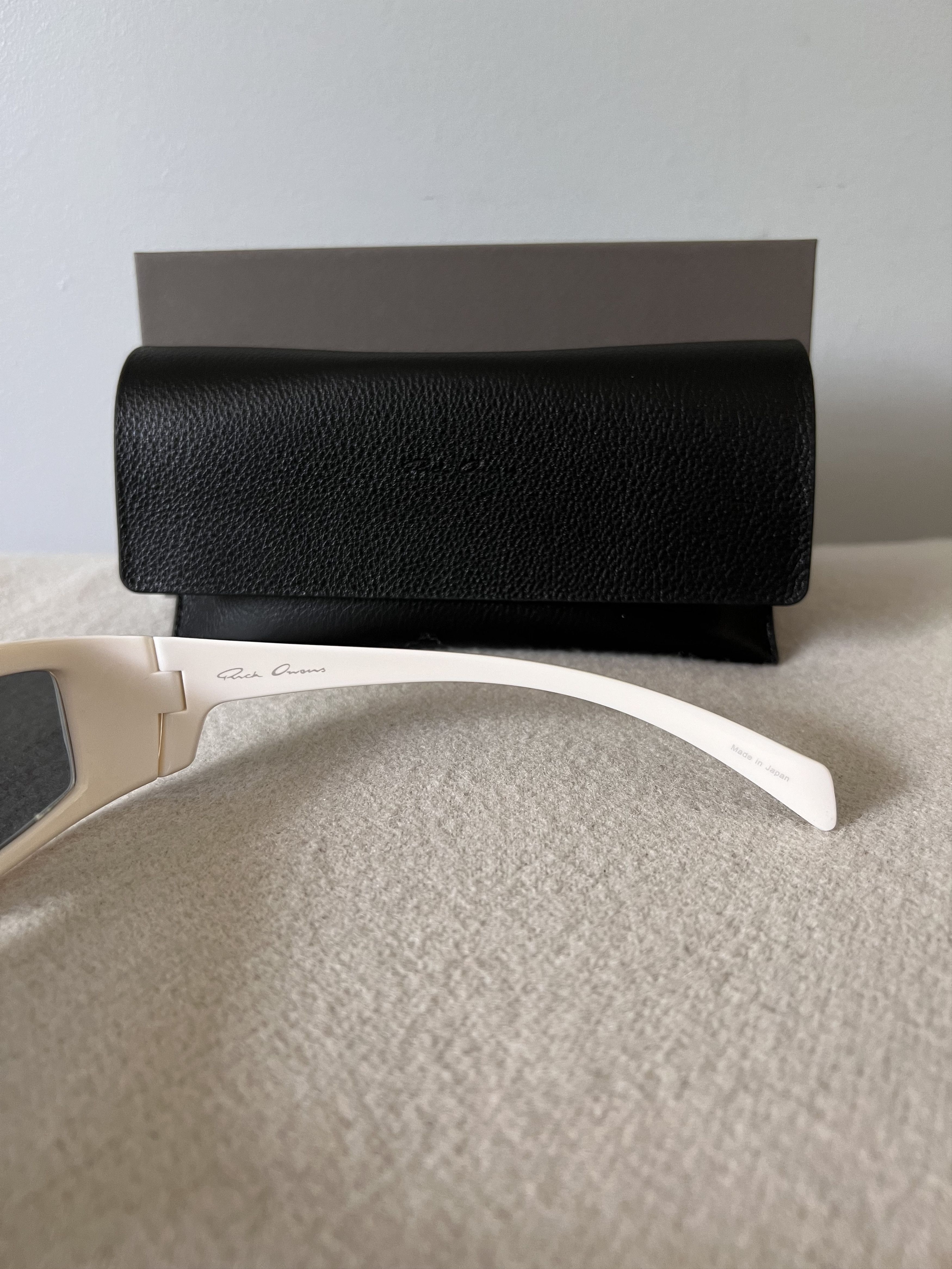 Rick Owens Rick Sunglasses in Cream Temple