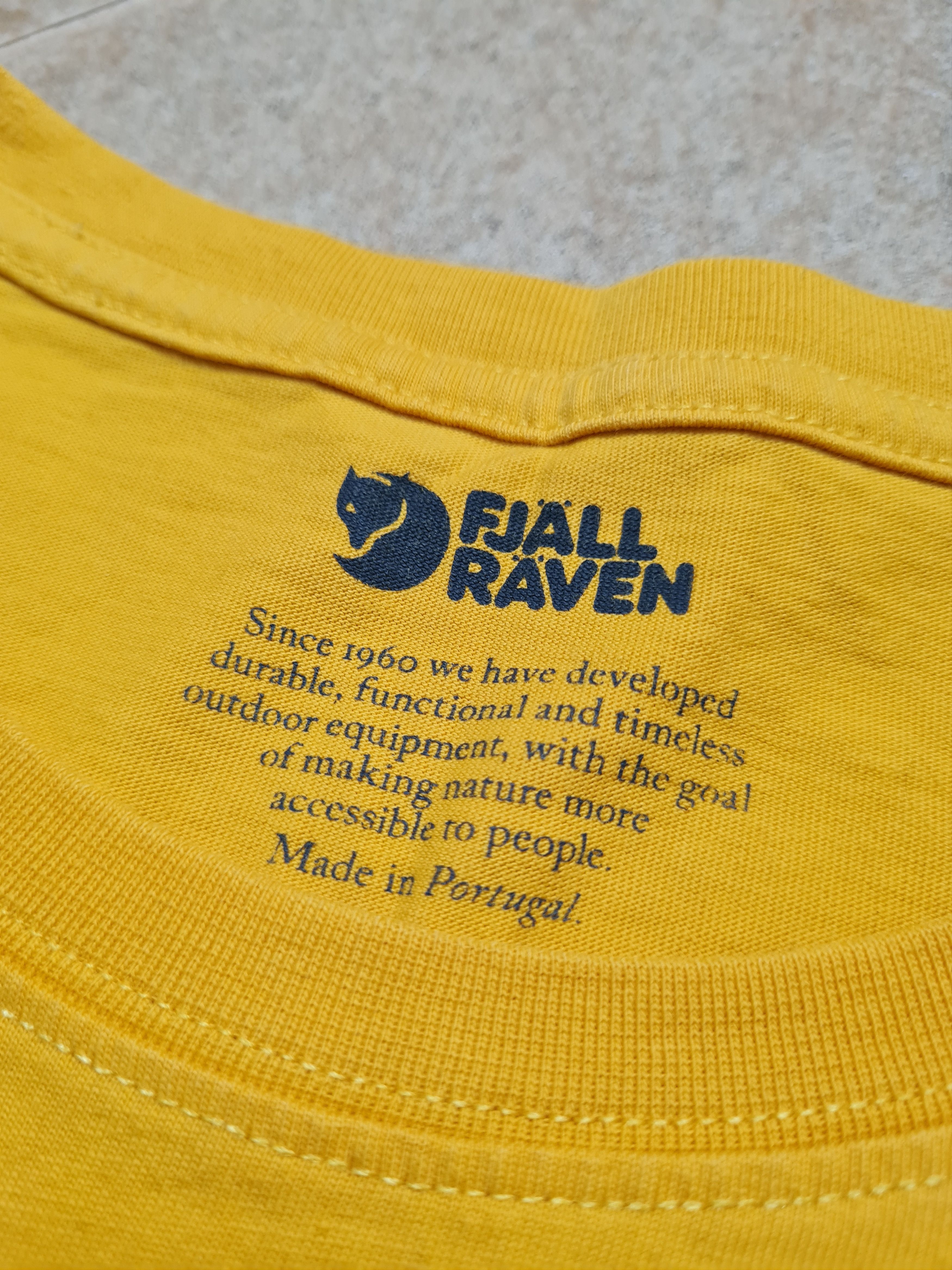 Fjallraven T-Shirt Fjallraven Yellow Mountain Logo Top Vintage Shirt Size US M / EU 48-50 / 2 - 15 Thumbnail