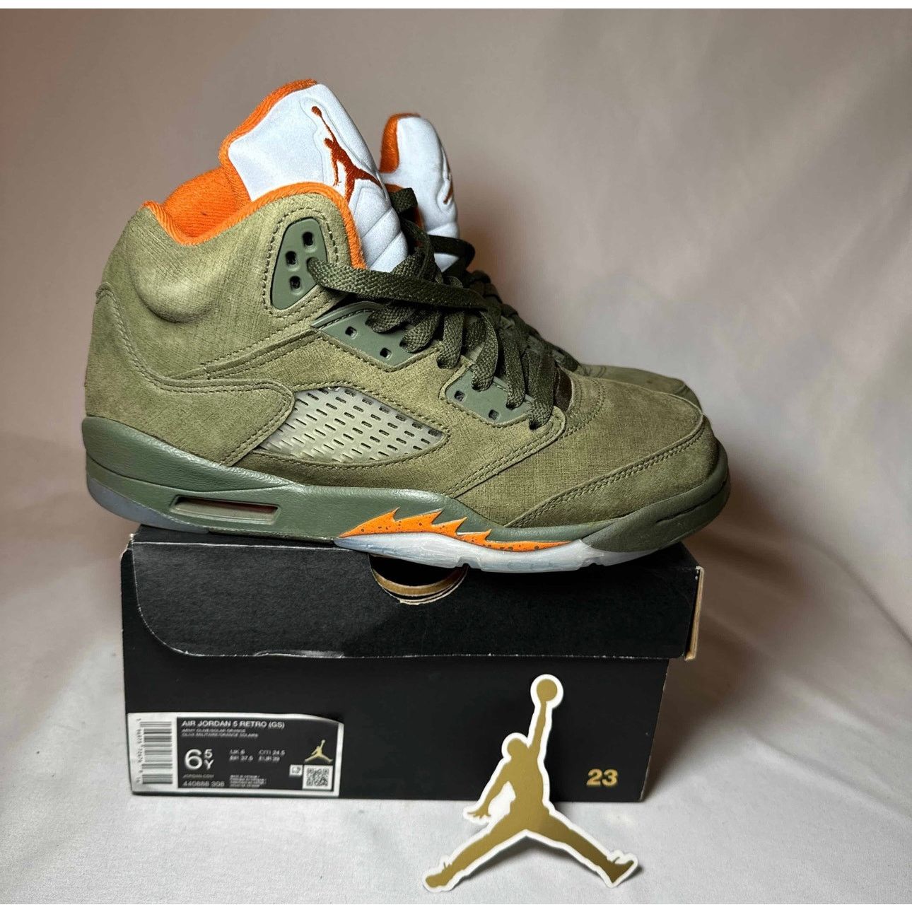 Jordan Brand × Nike Size 6.5 - Air Jordan 5 Retro GS Olive 2024 Men's Shoes Size US 6.5 / EU 39-40 - 1 Thumbnail