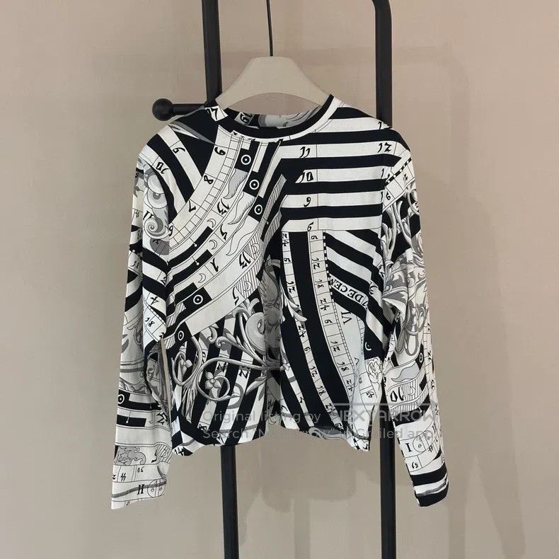 Hermes Hermes Star Chart Series Black and White Printed Top Size XS / US 0-2 / IT 36-38 - 2 Thumbnail