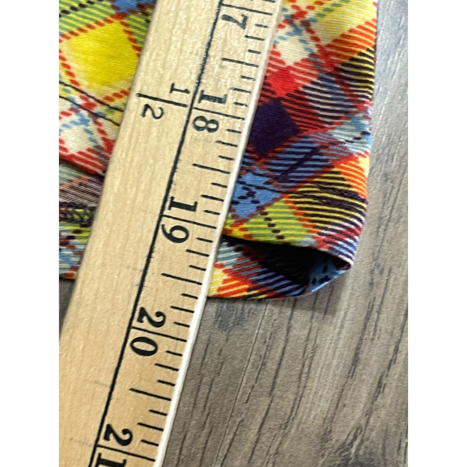Vintage VINTAGE LuLaRoe Shirt Womens XL Blue Red Yellow Volley Ball Print V-neck NWT Size XL / US 12-14 / IT 48-50 - 4 Thumbnail
