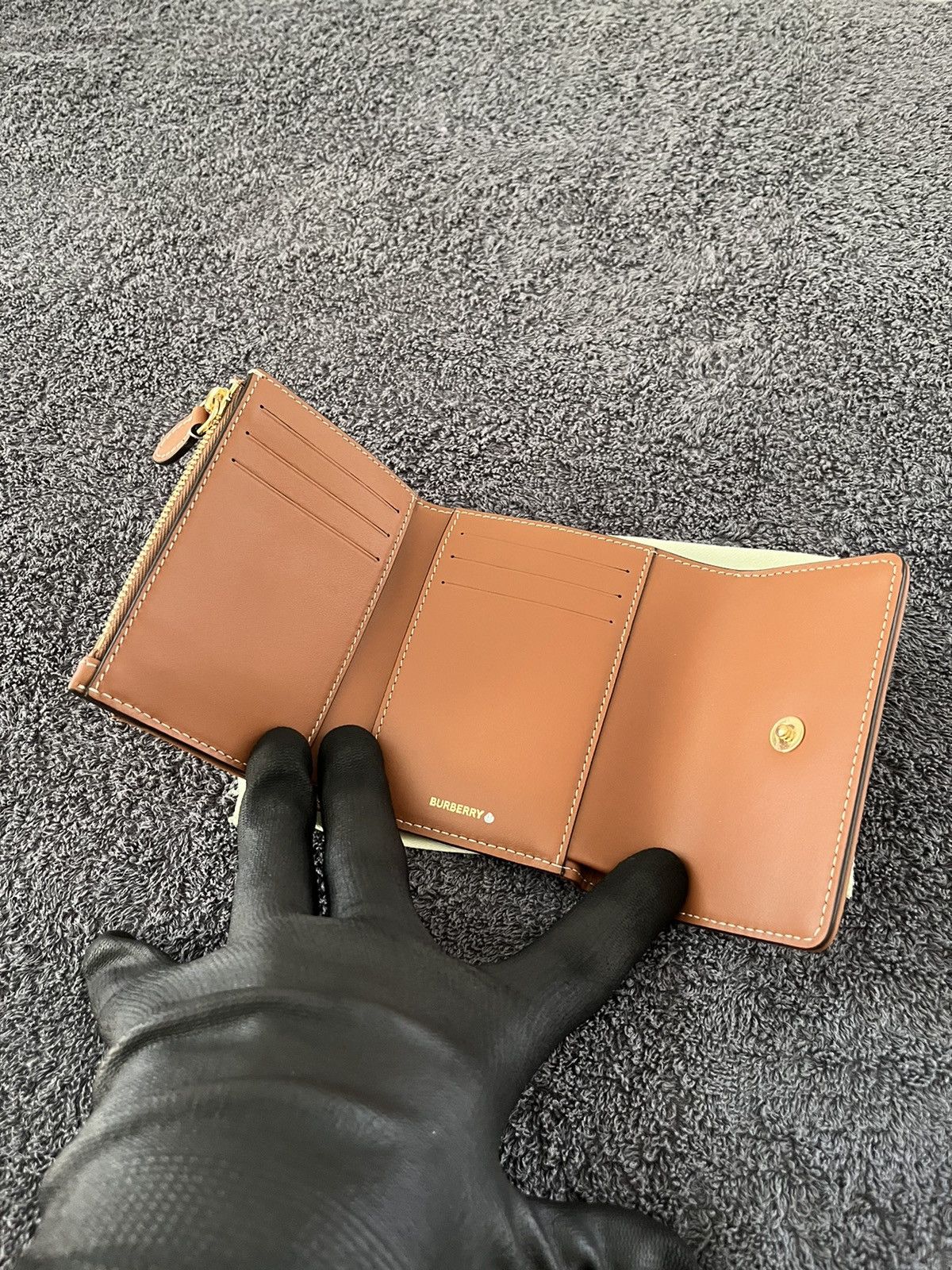 Burberry Burberry Check and Leather Small Folding Wallet Size ONE SIZE - 11 Thumbnail