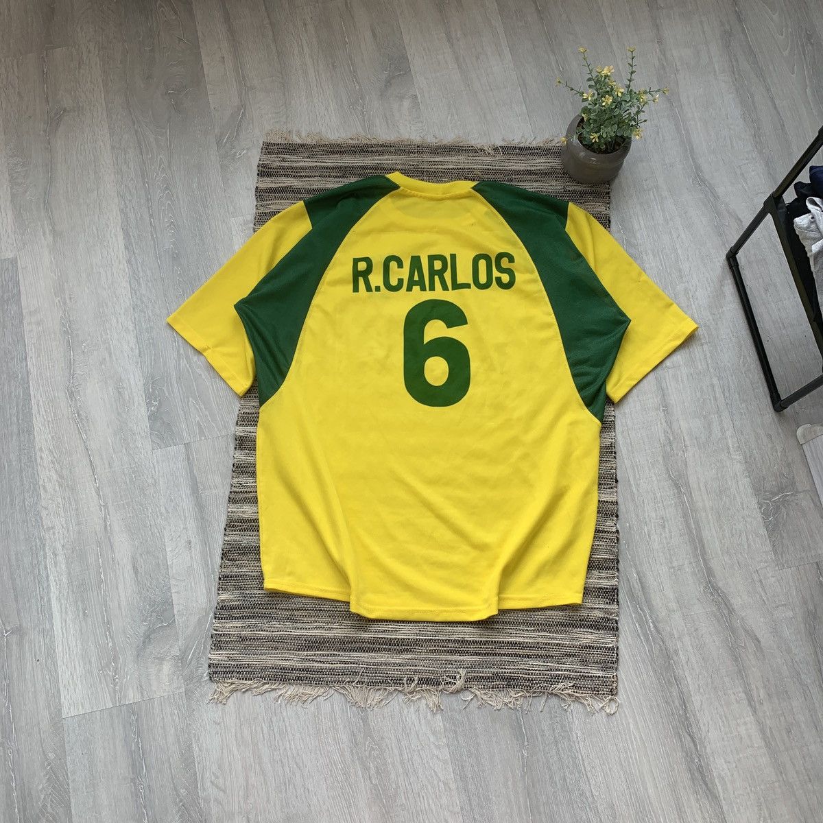 image of Vintage 2000S Nike Brazil Football Team Roberto Carlos Tee in Yellow, Men's (Size XL)