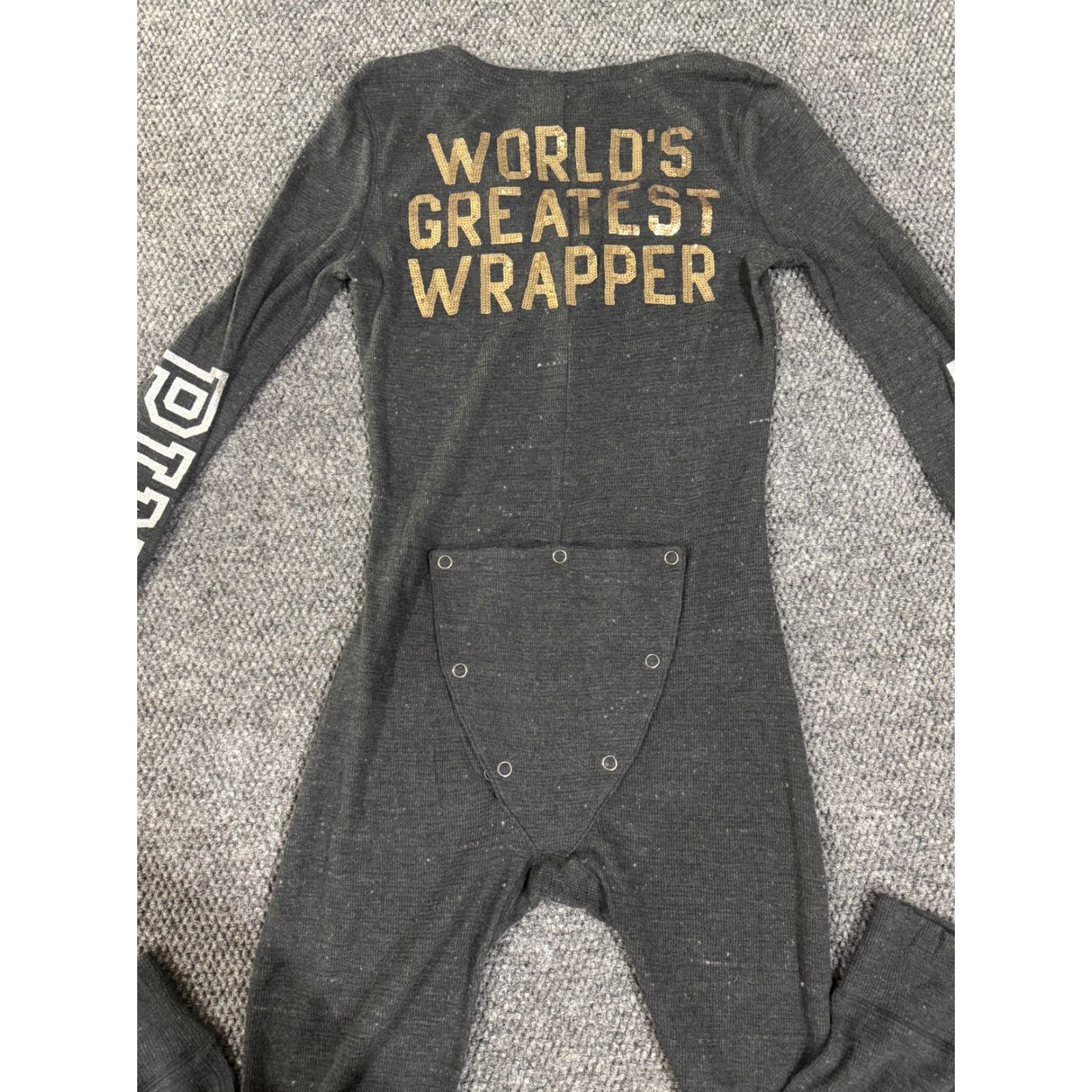 Victoria's Secret Victoria's Secret Pajama Top Shirt Women's L Gray Knit Cami Logo Embellished Sleepwear Modern Lightweight, Machine Washable Size ONE SIZE - 5 Thumbnail