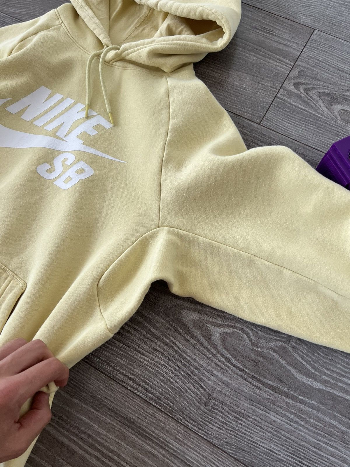 Nike SB Nike SB Professional Skate Style Big Logo Lemon Hoodie Size US M / EU 48-50 / 2 - 10 Thumbnail