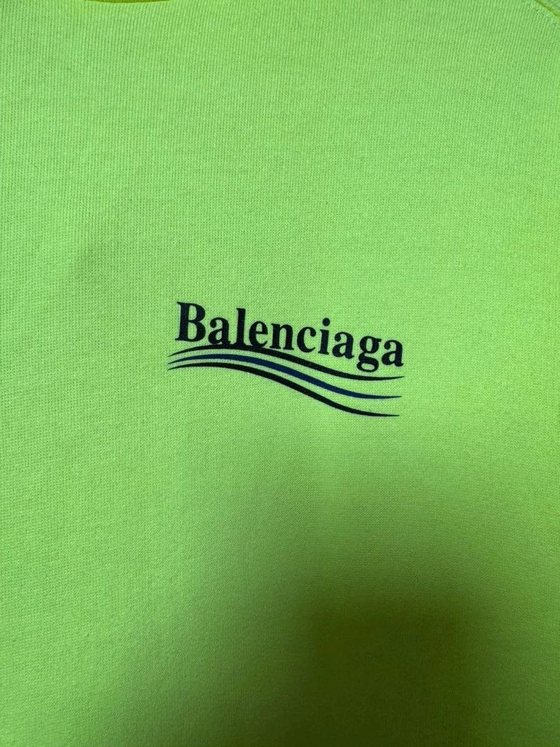 Balenciaga Balenciaga Coke Wave Hoodie Loose Fit Sweatshirt Size US S / EU 44-46 / 1 - 3 Thumbnail