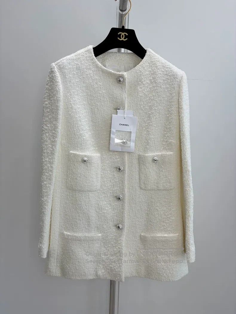 Chanel Chanel White tweed four-pocket jacket Size XS / US 0-2 / IT 36-38 - 1 Thumbnail