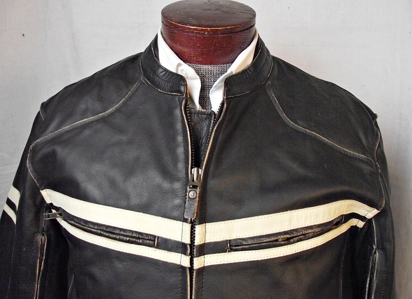 Vintage HEAVY Black Brand Motorcycle Jacket Distressed Buffalo Size US L / EU 52-54 / 3 - 3 Thumbnail