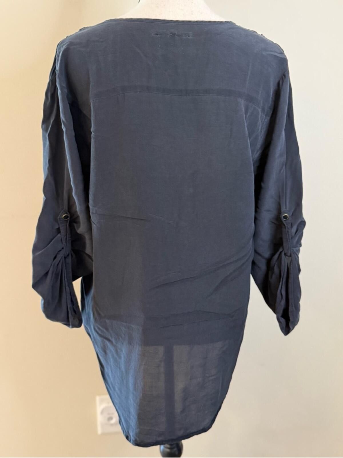 Other Yumi Kim black silk V neck pleated button front top SZ SM Size S / US 4 / IT 40 - 4 Thumbnail