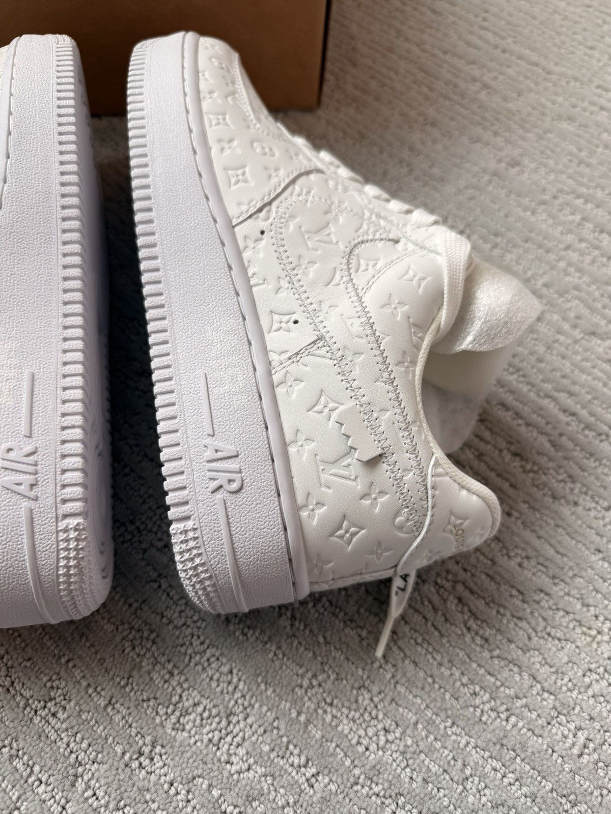 Louis Vuitton Louis Vuitton Nike Air Force 1 Low Size US 6.5 / EU 39-40 - 5 Thumbnail