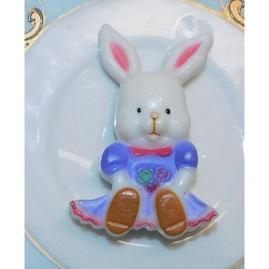 Other Vintage Nostalgic Easter Bunny Pin White And Purple Plastic Size ONE SIZE - 2 Thumbnail