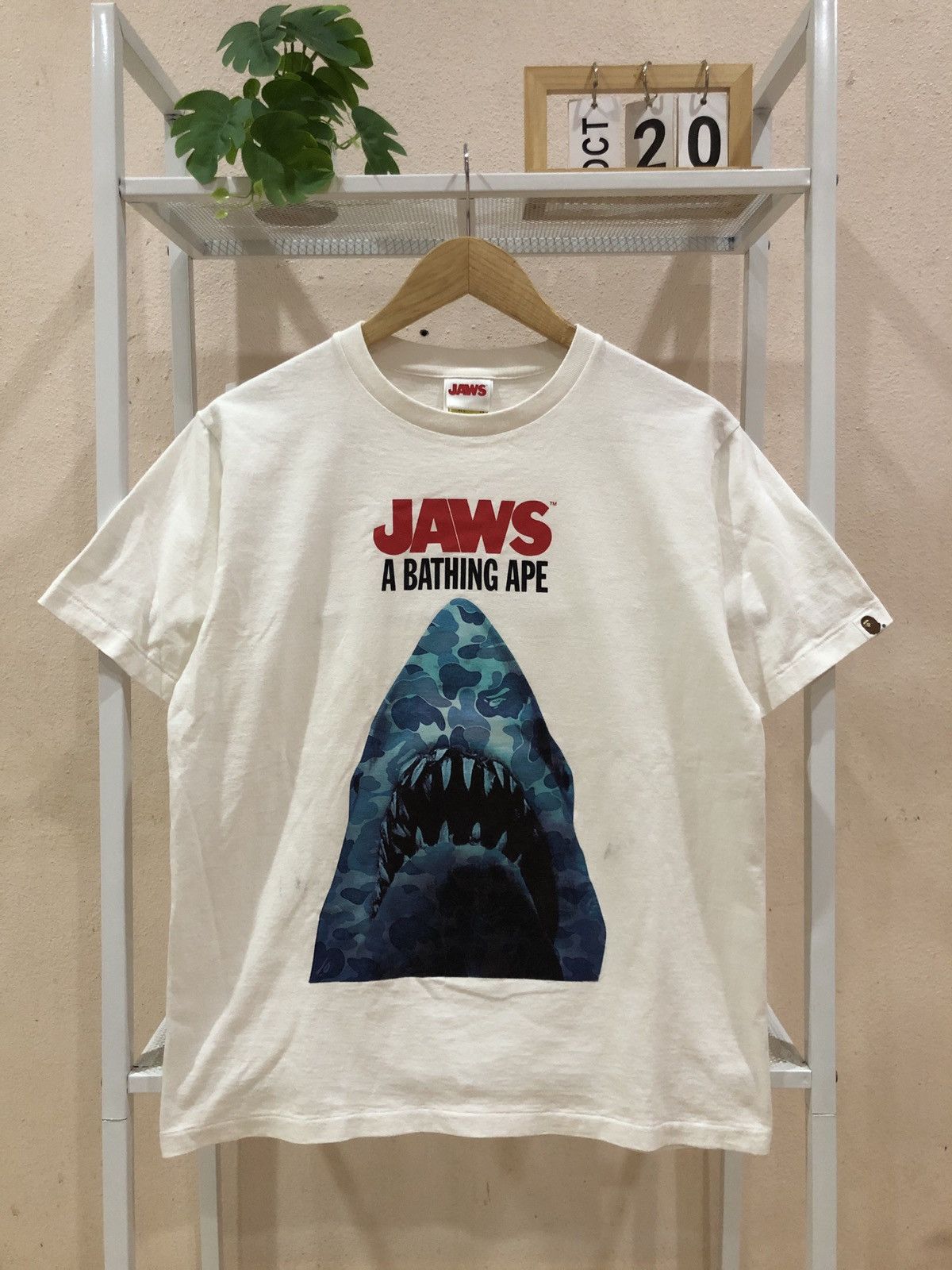 Bape BAPE x Jaws Camo Shark Tee Size US M / EU 48-50 / 2 - 1 Thumbnail