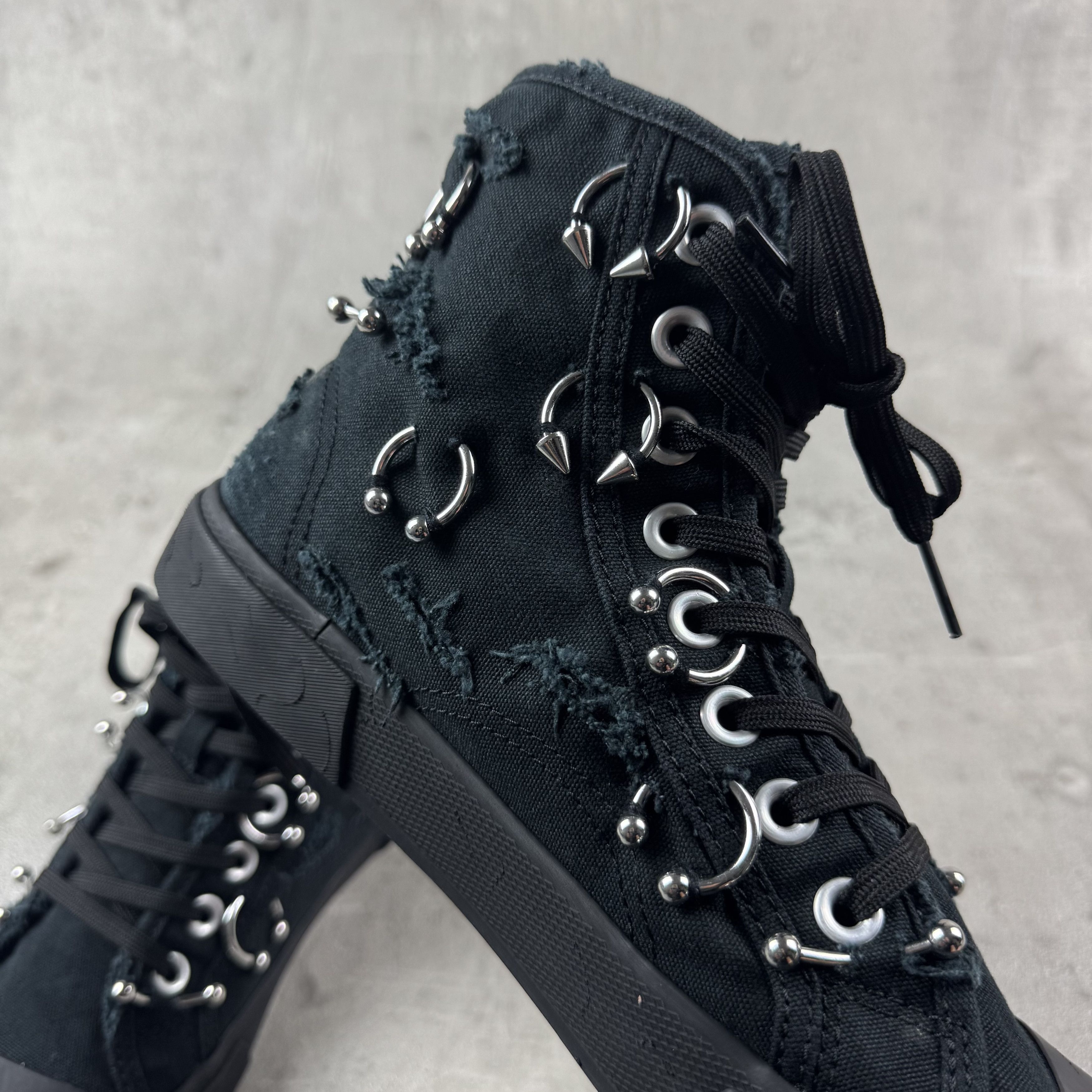 Balenciaga BALENCIAGA Piercing Paris Sneakers Size US 8 / EU 41 - 12 Thumbnail
