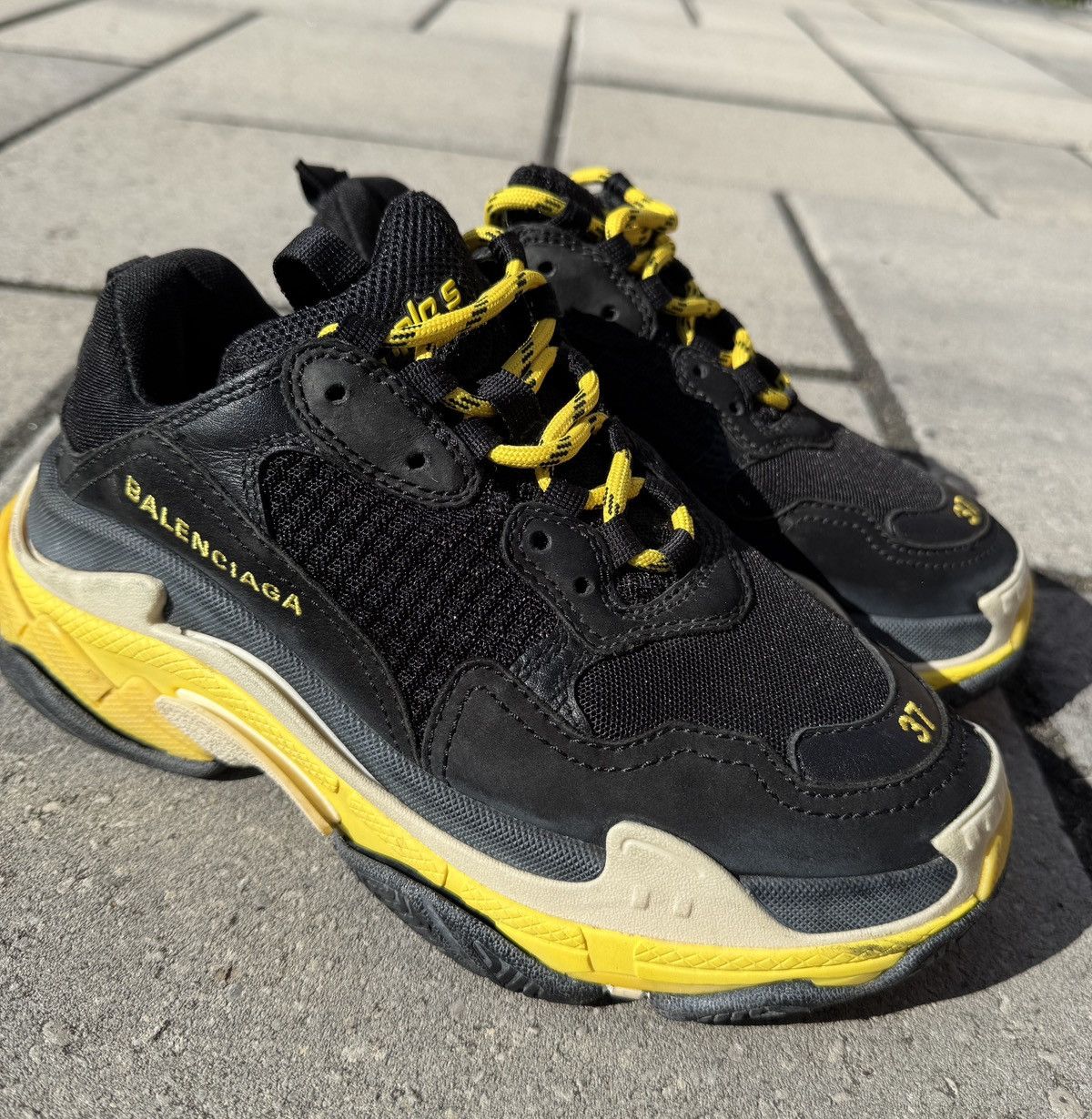 Balenciaga Balenciaga Triple S Distressed Sneakers Black/Yellow Size US 7 / IT 37 - 7 Thumbnail