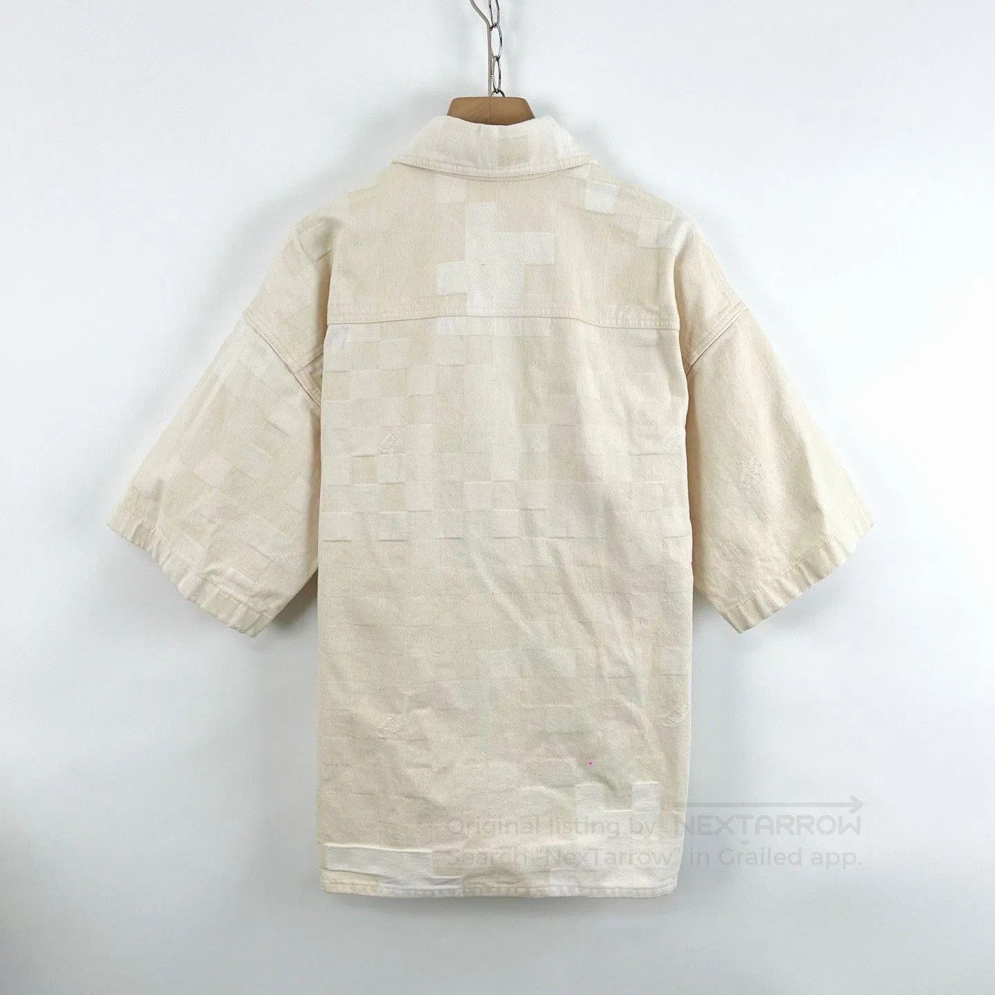 Louis Vuitton LV Embroidered Logo Check Short-Sleeve Shirt. Size US S / EU 44-46 / 1 - 2 Thumbnail