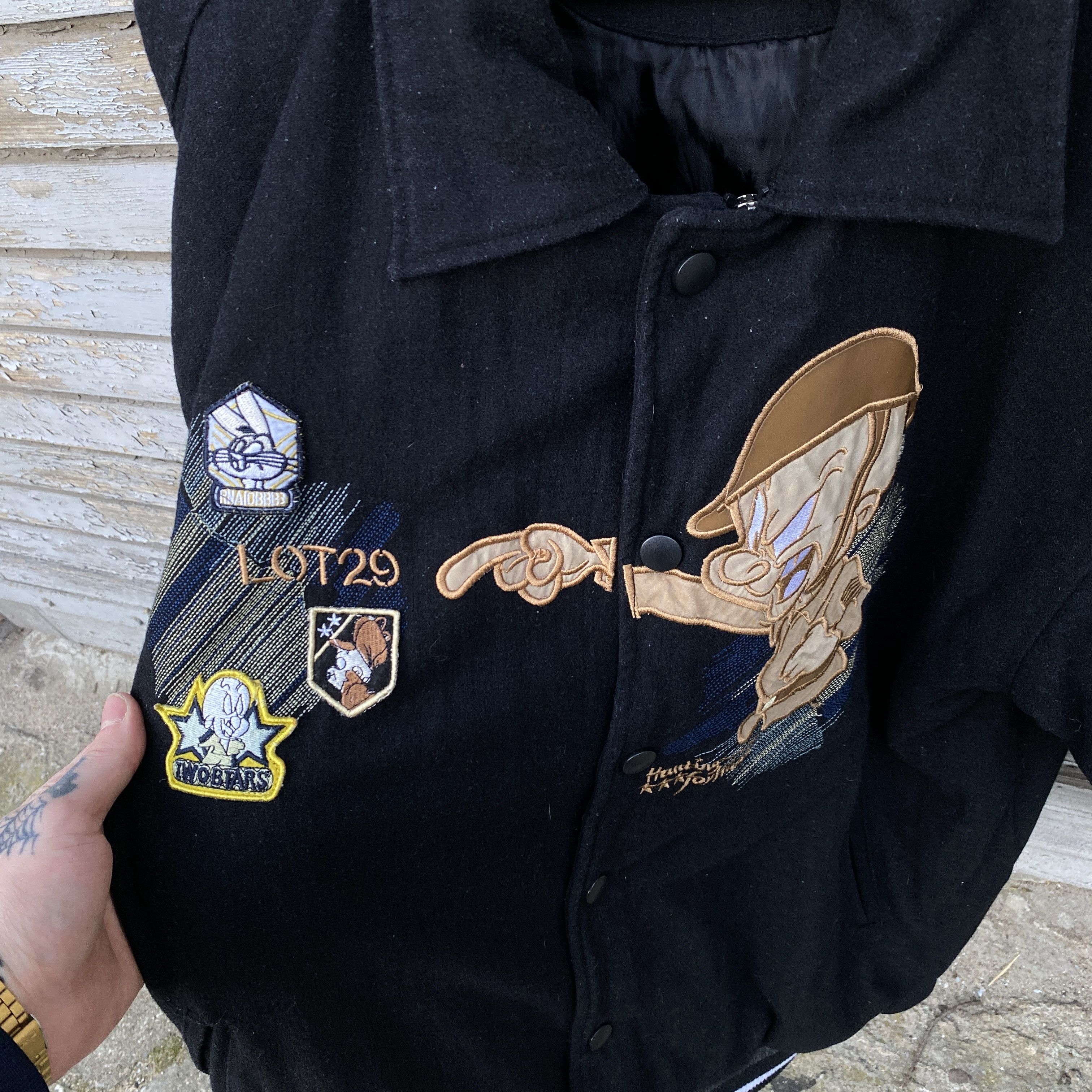 Vintage × Warner Bros Lot29 looney tunes vtg black varsity jacket - XL Size US XL / EU 56 / 4 - 5 Thumbnail