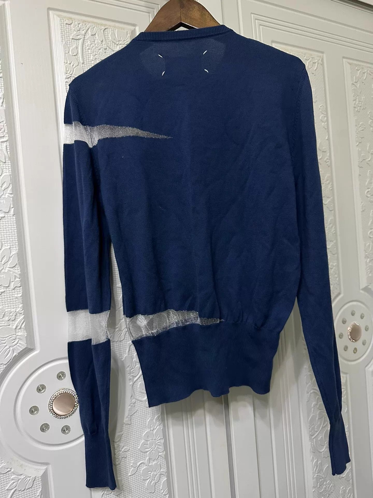 Maison Margiela Maison Margiela White-Looking Smart Non-Fitted Sweater Size US S / EU 44-46 / 1 - 7 Thumbnail