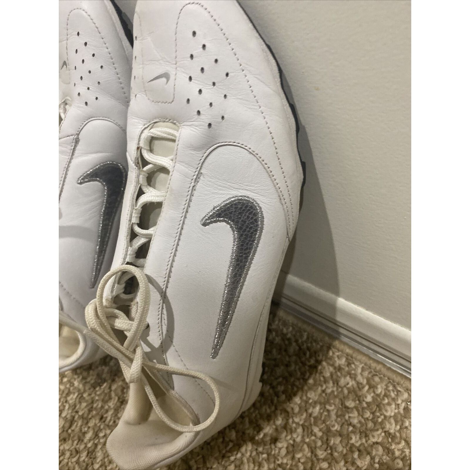 Nike Nike WMN 8 Turf Flats Athletic Running Shoes314048-103 White Size US 8 / IT 38 - 2 Thumbnail