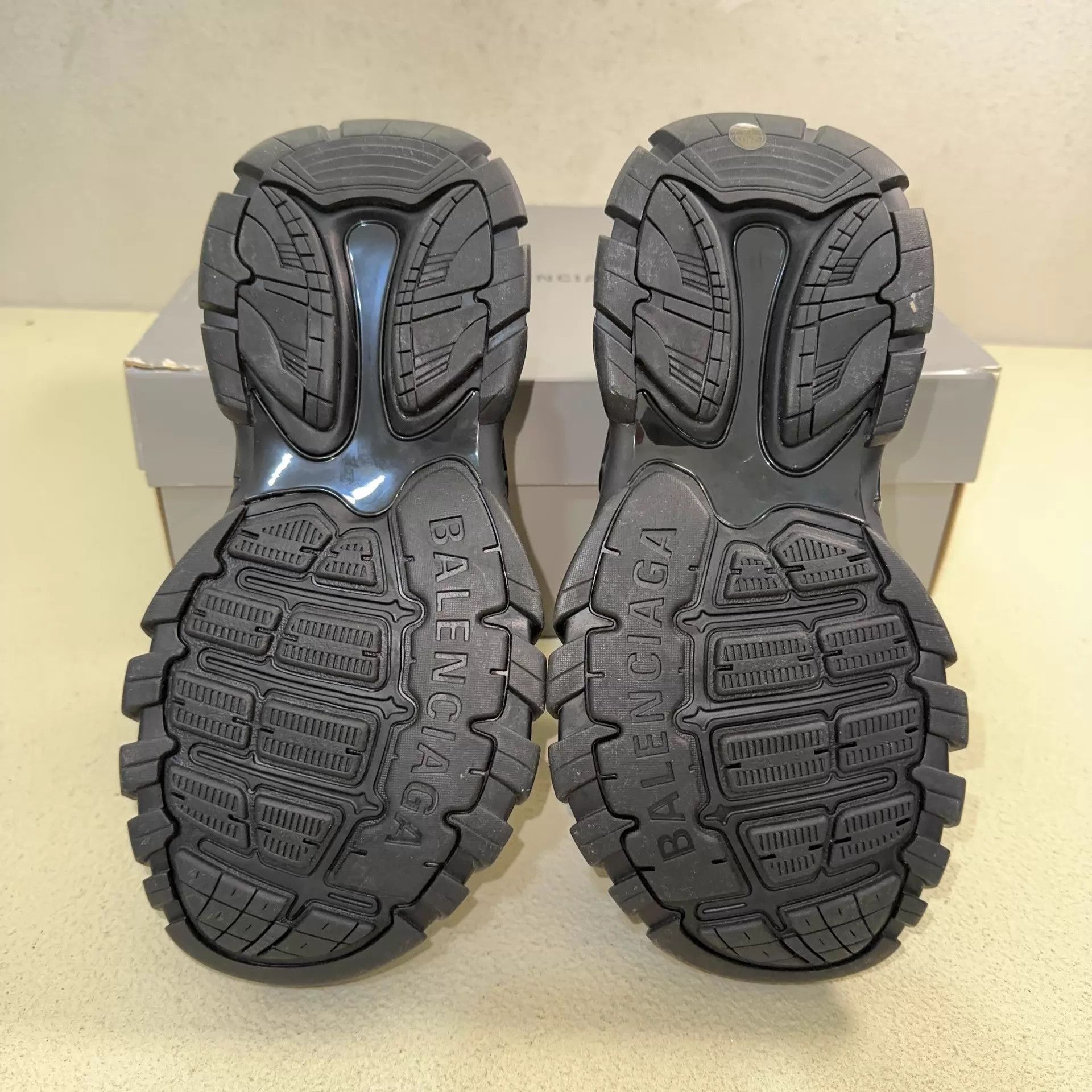 Balenciaga Balenciaga Track Thong Black 38 Size US 7.5 / IT 37.5 - 4 Thumbnail