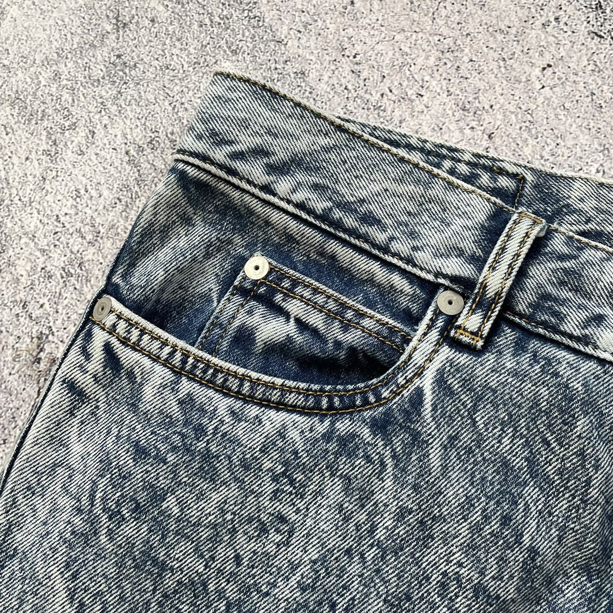 Maison Margiela Maison Margiela Stonewashed Bleached Denim Jeans Acid Wash Size US 32 / EU 48 - 14 Thumbnail