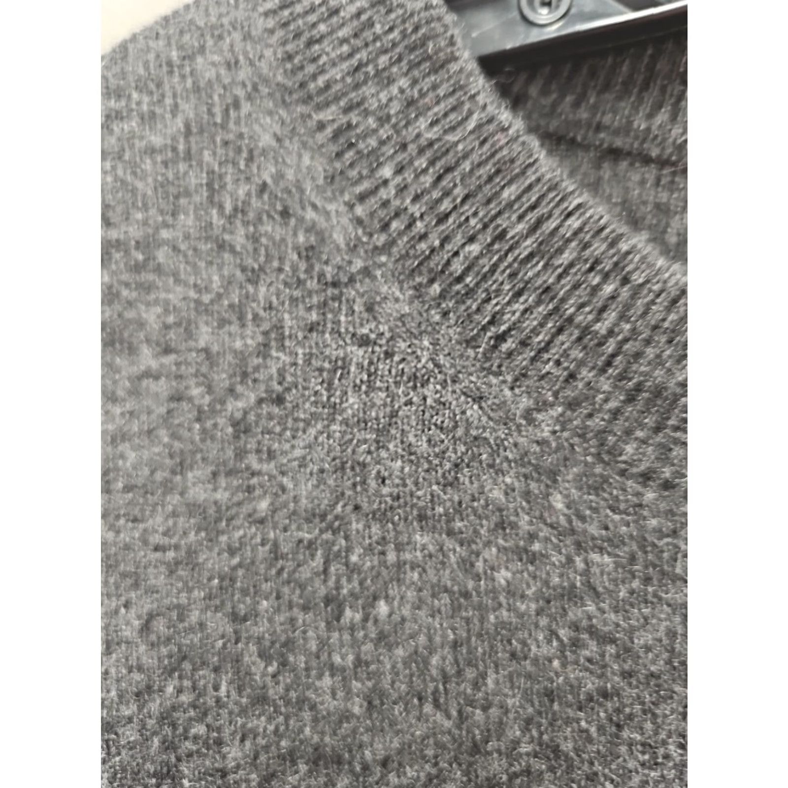 Bloomingdale's C Bloomingdale's 100% Cashmere Embellished Long Sleeve Sweater Sz Medium Shirt Womens Pullover Gray 23 Chest 24.5 Length Vintage No Size M / US 6-8 / IT 42-44 - 3 Thumbnail