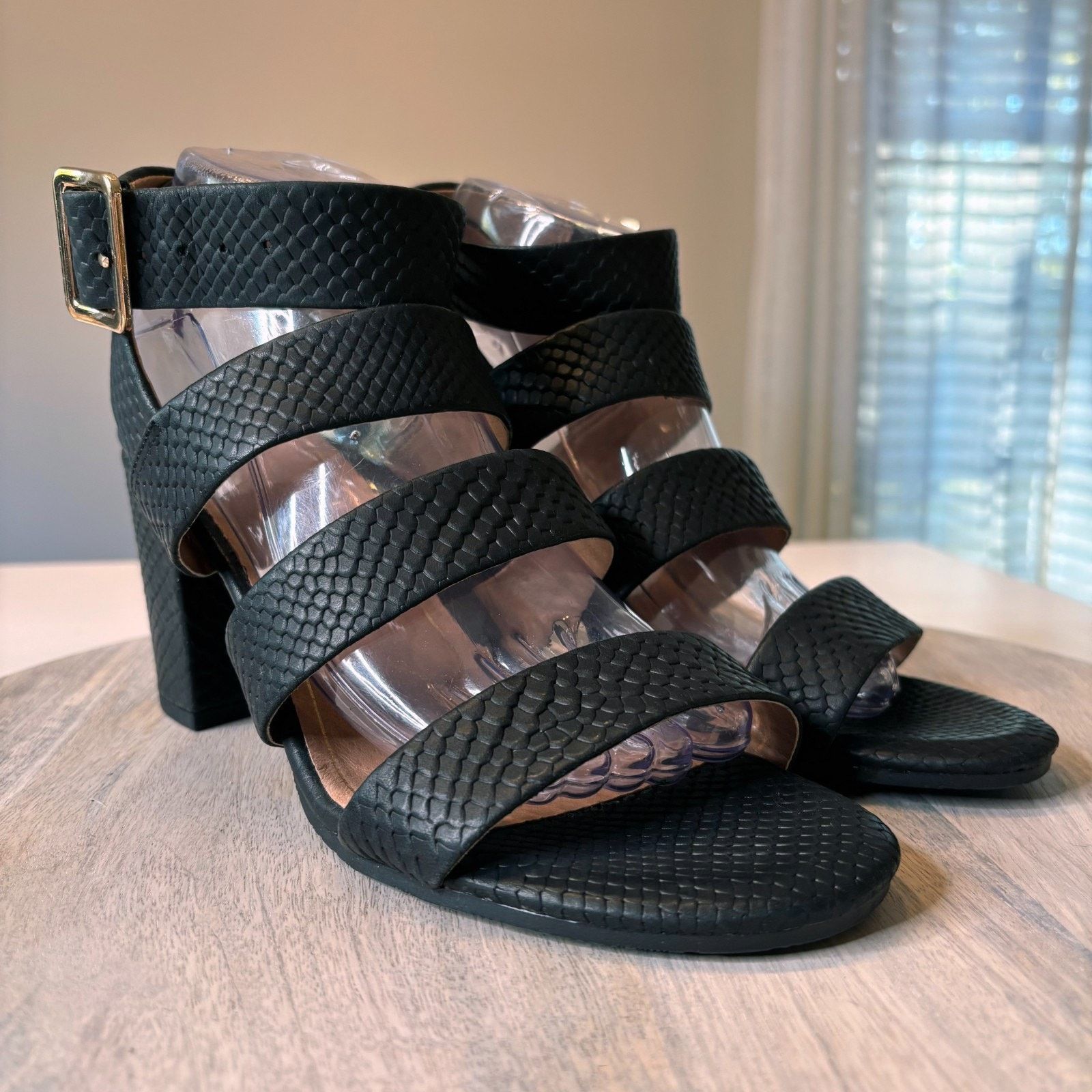 Vionic Vionic Blaire Sandals Black Snake Embossed Leather Size 9.5 Size US 9.5 / IT 39.5 - 5 Thumbnail