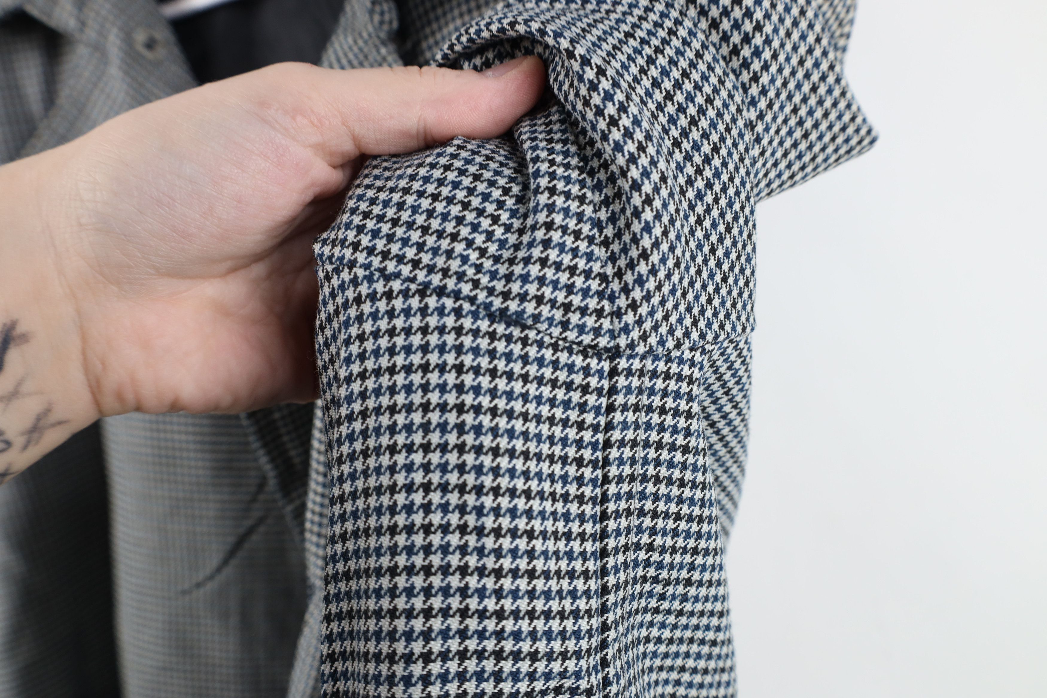 Vintage Vintage 60s 70s Streetwear Houndstooth Trench Coat Jacket Size US XL / EU 56 / 4 - 7 Thumbnail