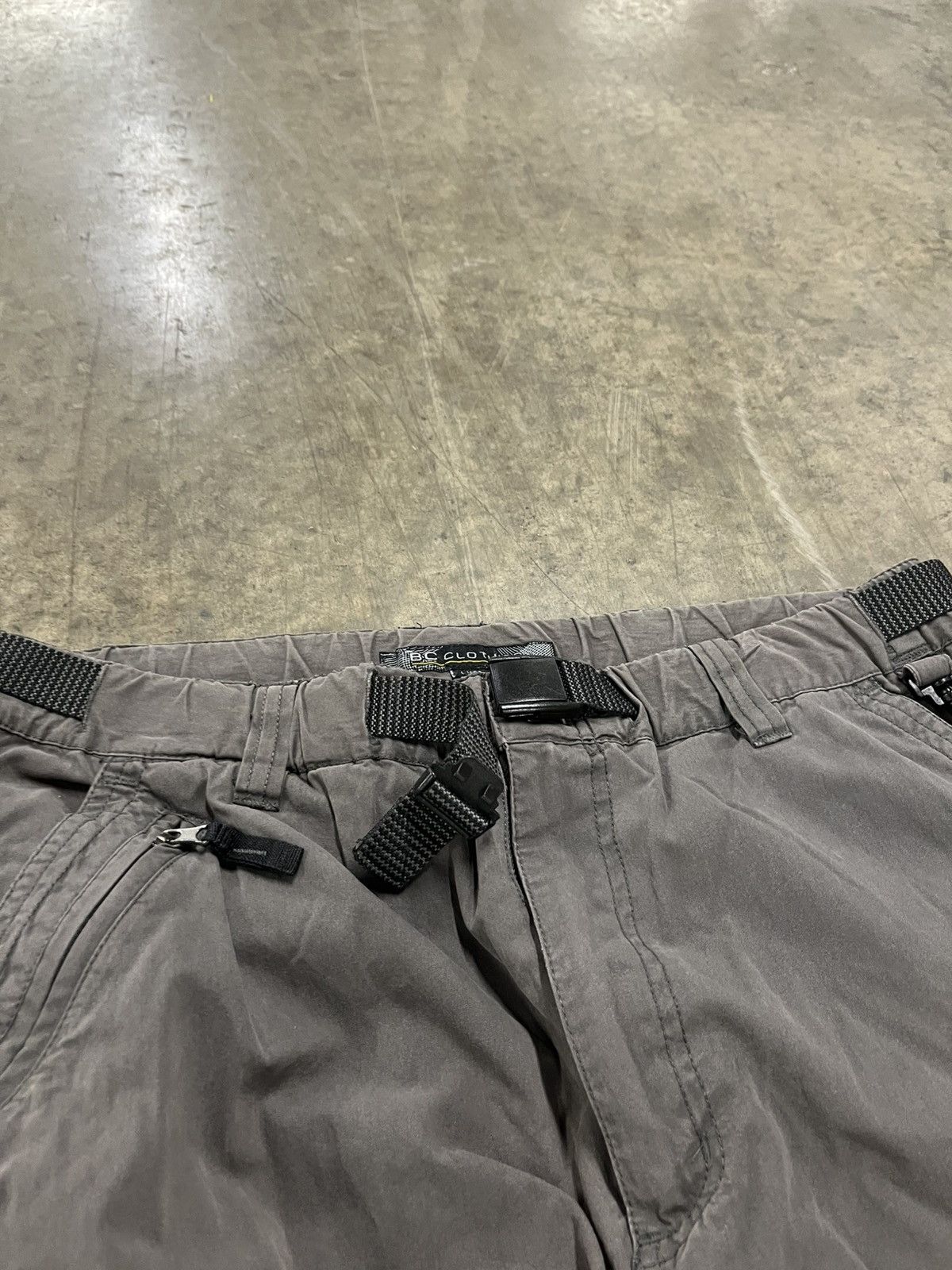 Vintage Vintage baggy fit utility y2k cargo pants streetwear hype Size US 34 / EU 50 - 6 Thumbnail