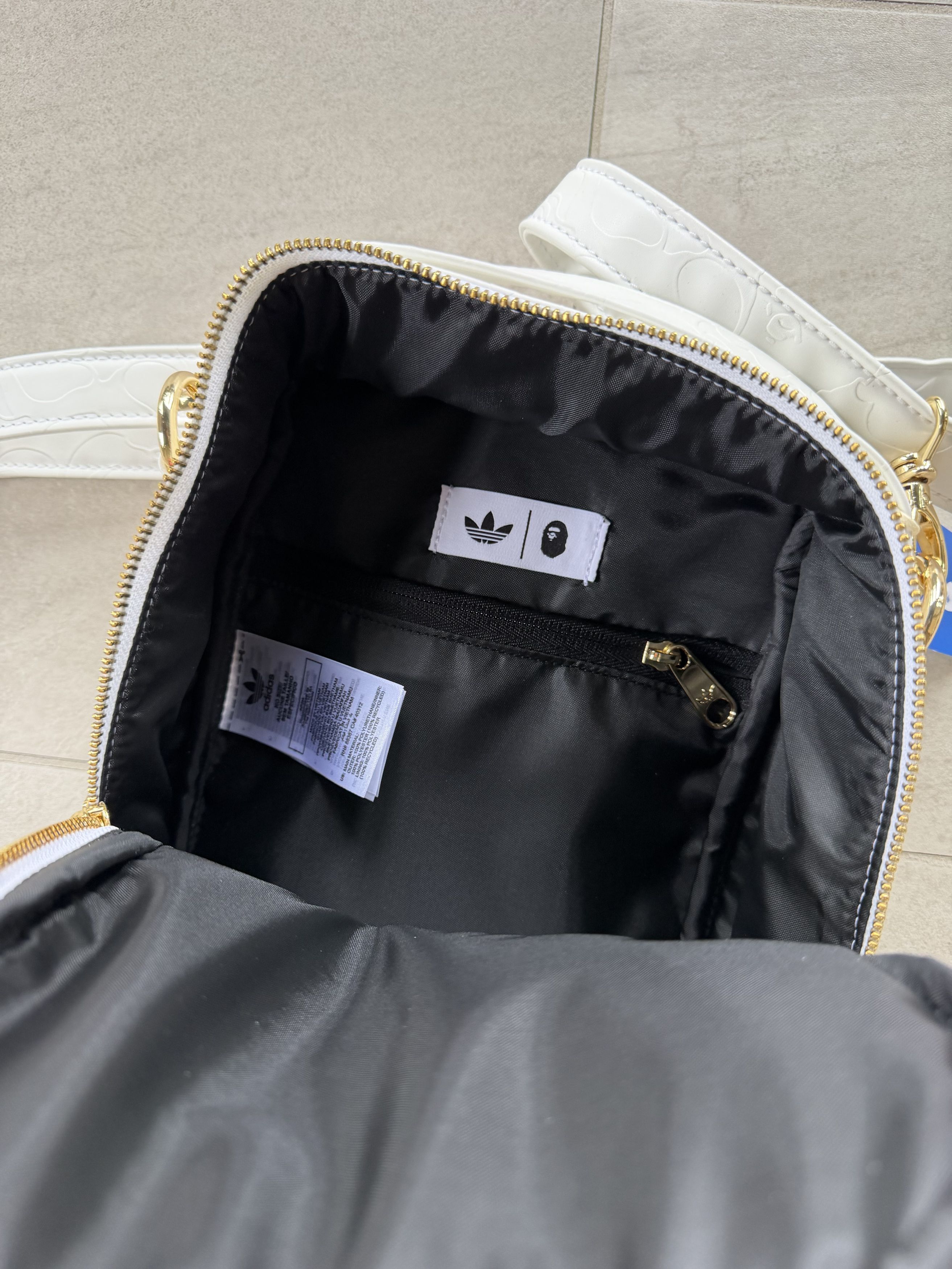 Adidas × Bape Bape Adidas Shoulder Bag in White Leather Size ONE SIZE - 4 Thumbnail