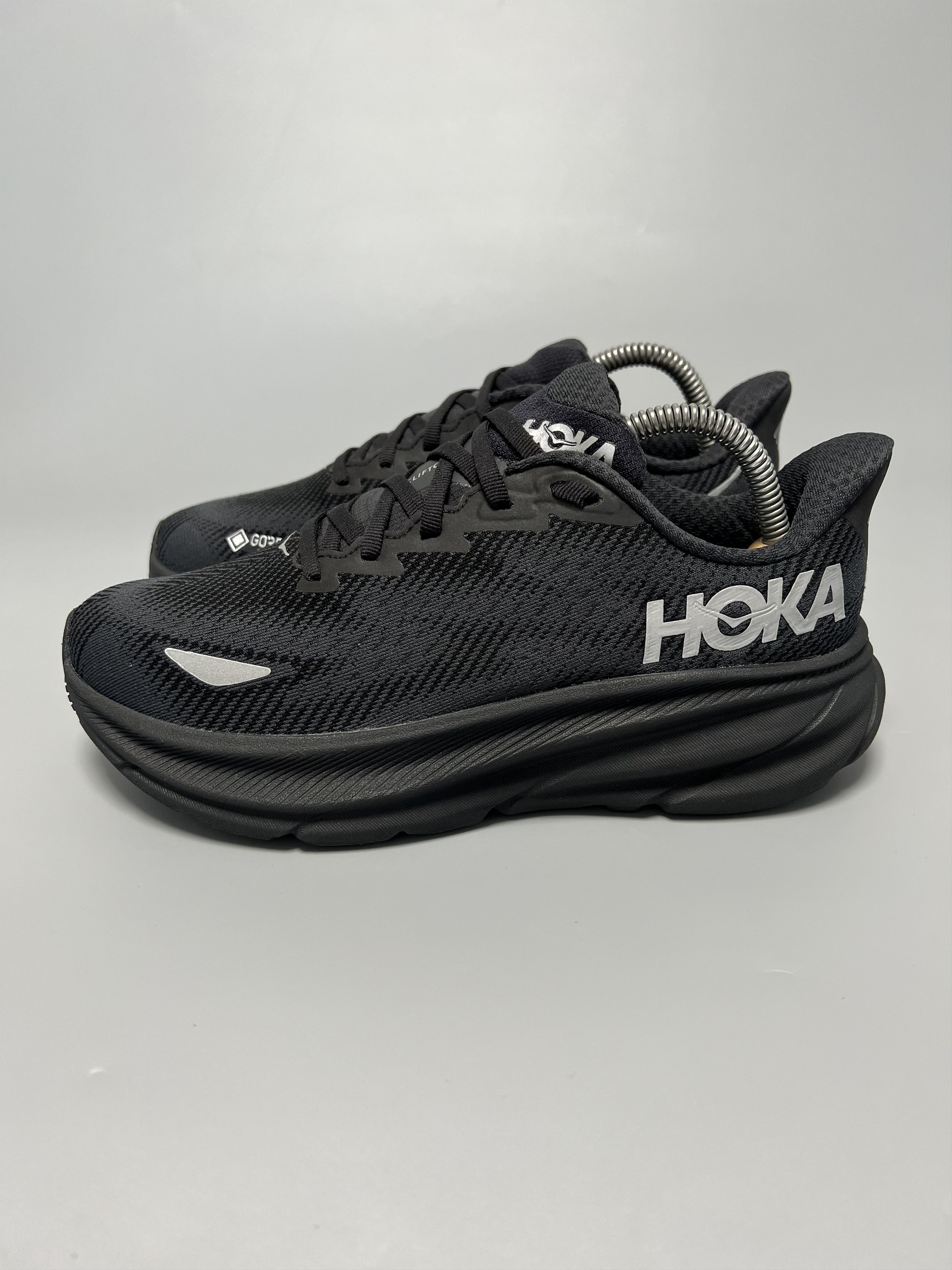 Goretex 7B Hoka One One Clifton 9 GTX Women’s Running Shoes Size US 7 / IT 37 - 2 Thumbnail