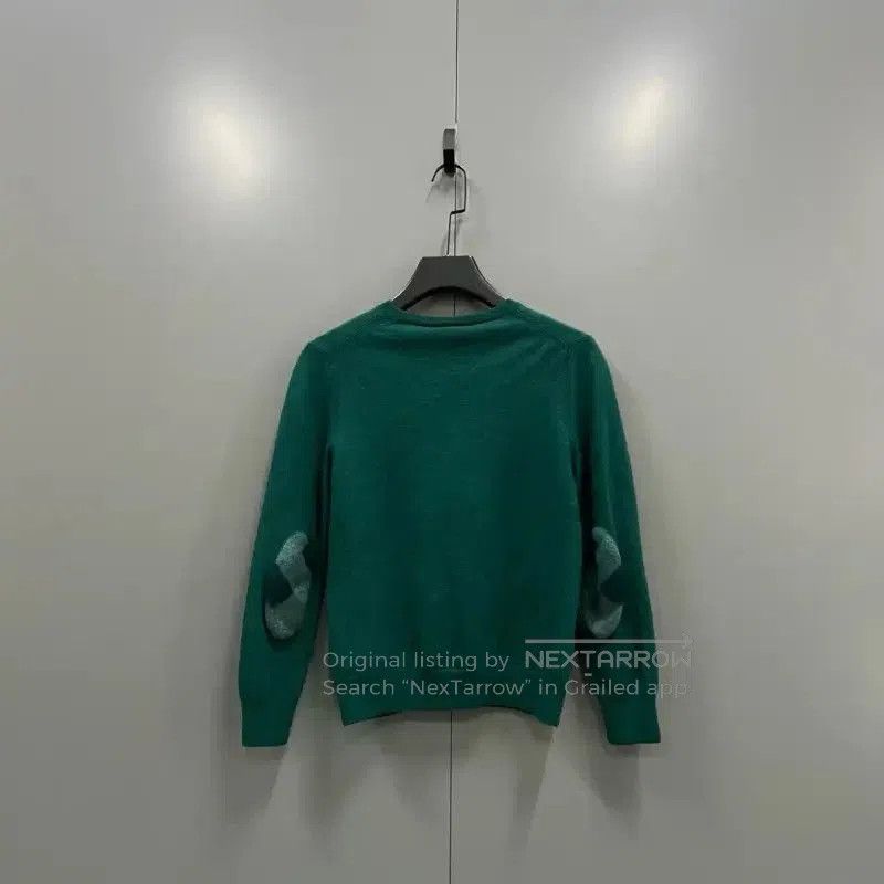 Burberry Burberry Green Wool V-Neck Sweater for Women. Size M / US 6-8 / IT 42-44 - 2 Thumbnail