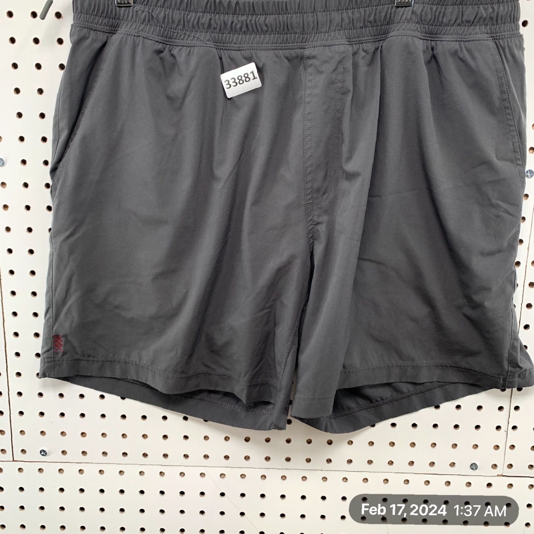 Rhone VINTAGE Rhone Active Shorts Mens 2XL Gray Workout Drawstring 36x6 Size US 39 - 5 Thumbnail