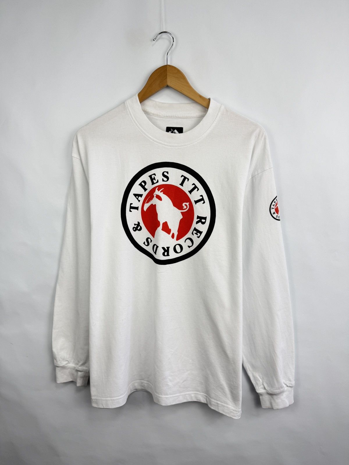 The Trilogy Tapes 🇬🇧 The Trilogy Tapes TTT Records Horned Pelican Long Sleeve Size US L / EU 52-54 / 3 - 3 Thumbnail