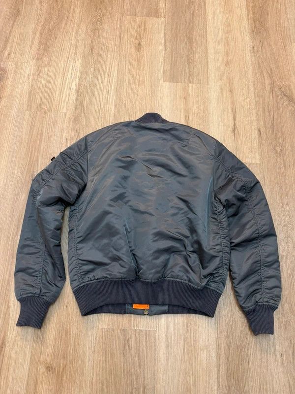 Alpha Industries Alpha Industries MA-1 Bomber Boxy Nylon Jacket size L Size US L / EU 52-54 / 3 - 2 Thumbnail