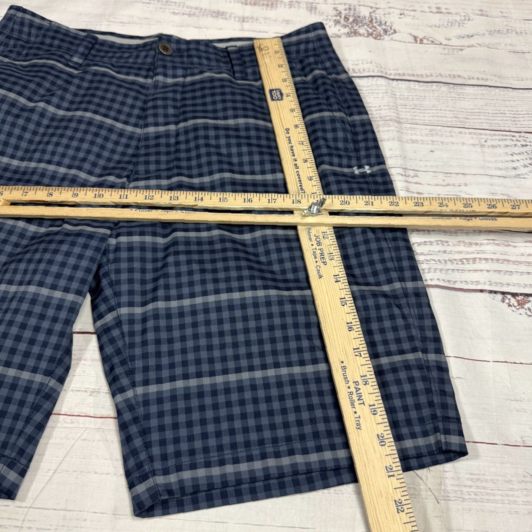 Under Armour Under Armour Blue Checkered Golf Chino Shorts Performance Flat Front Men's Sz 34 Size US 34 / EU 50 - 3 Thumbnail