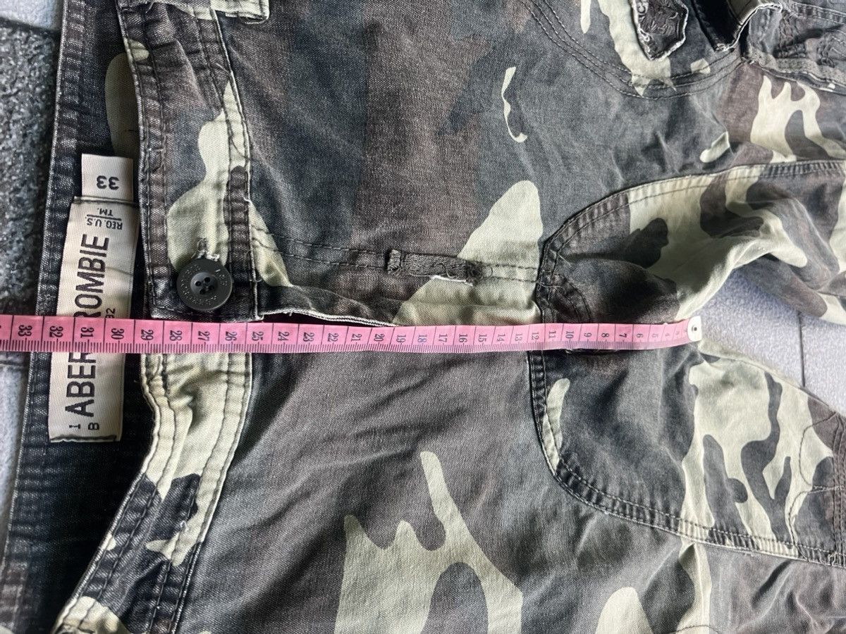 Abercrombie & Fitch Abercrombie & Fitch Camo Cargo Pants Vintge Size US 33 - 8 Thumbnail