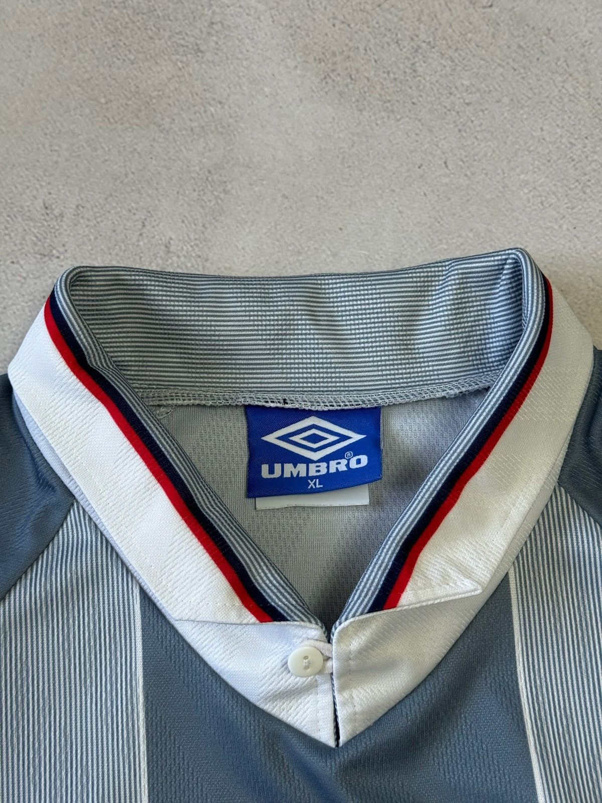 Umbro England Away football shirt 1995 Umbro Soccer Jersey Trikot Size US XL / EU 56 / 4 - 6 Thumbnail