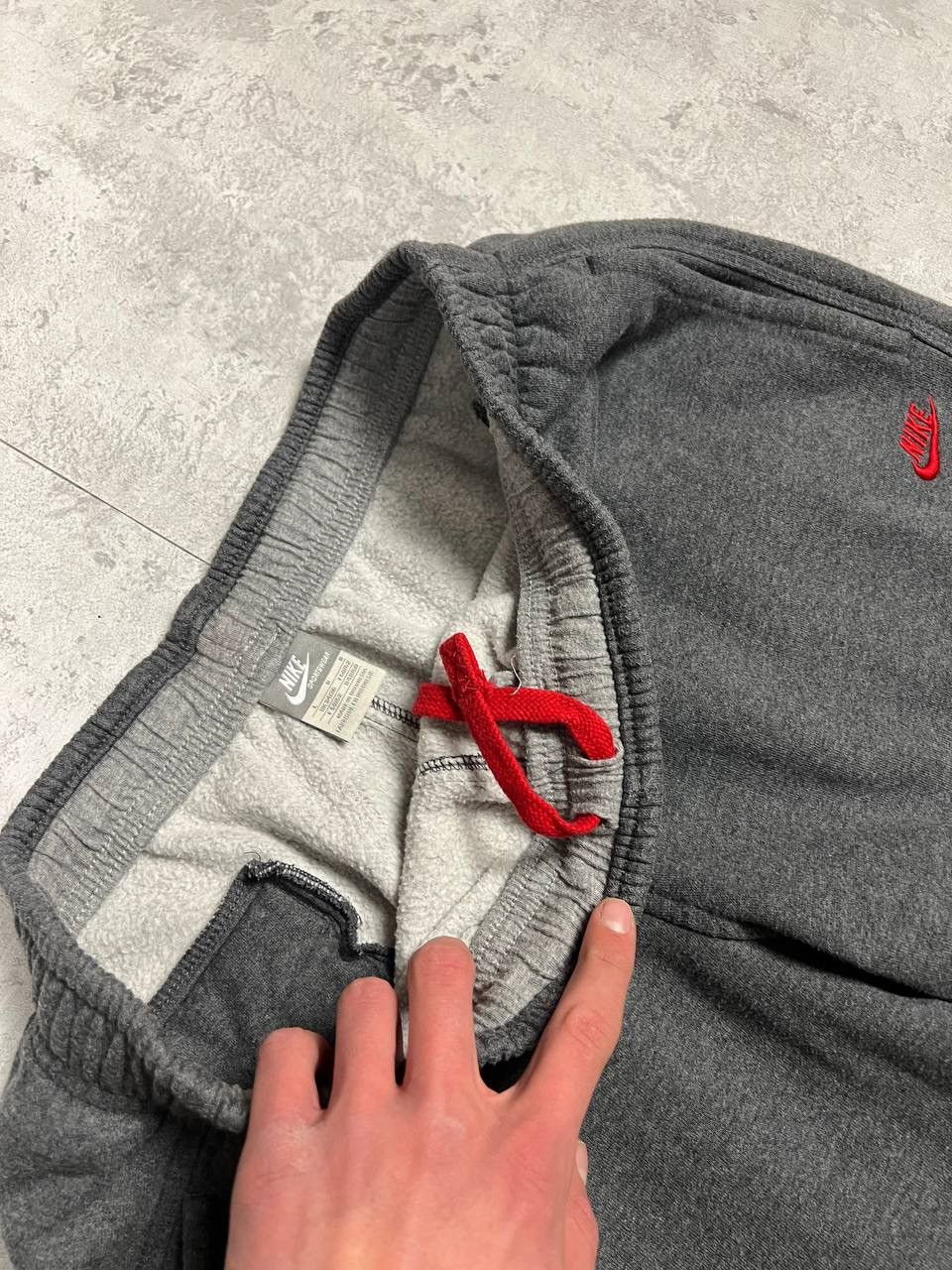 Nike Vintage Nike Baggy Grey Sweatpants Joggers Pants Size L Size US 34 / EU 50 - 16 Thumbnail