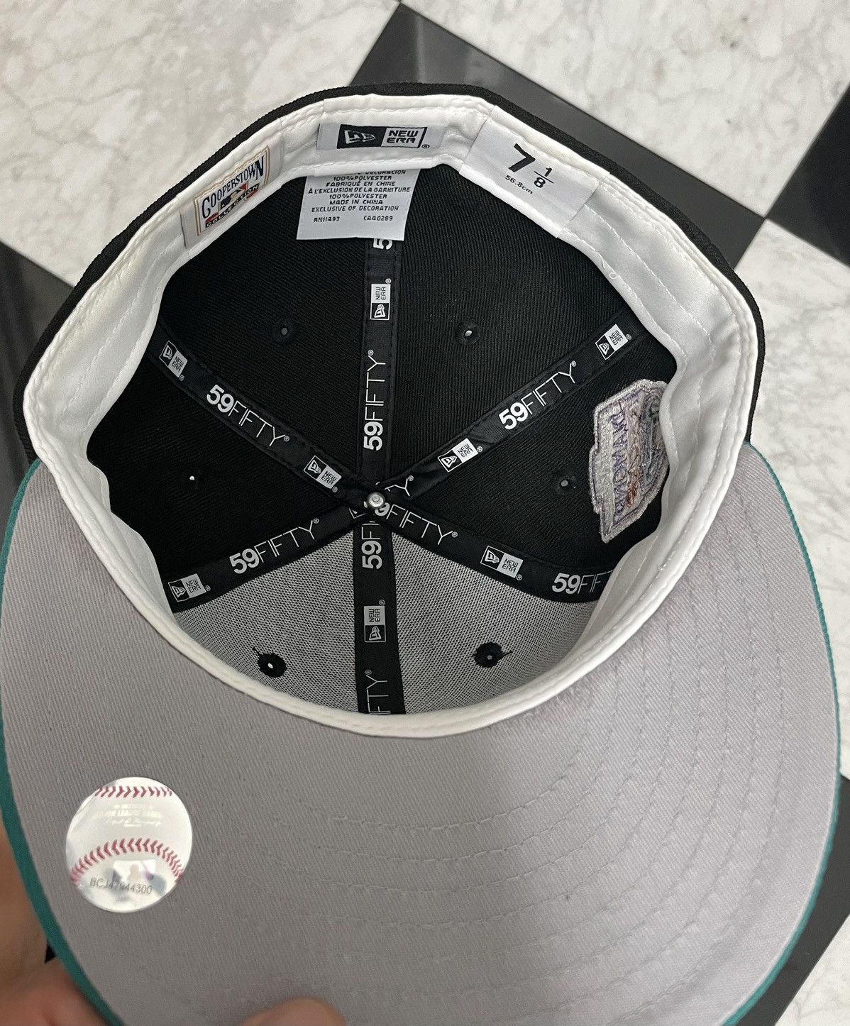 New Era 🔥 Exclusive Diamondbacks fitted size 7 1/8 Size ONE SIZE - 5 Thumbnail