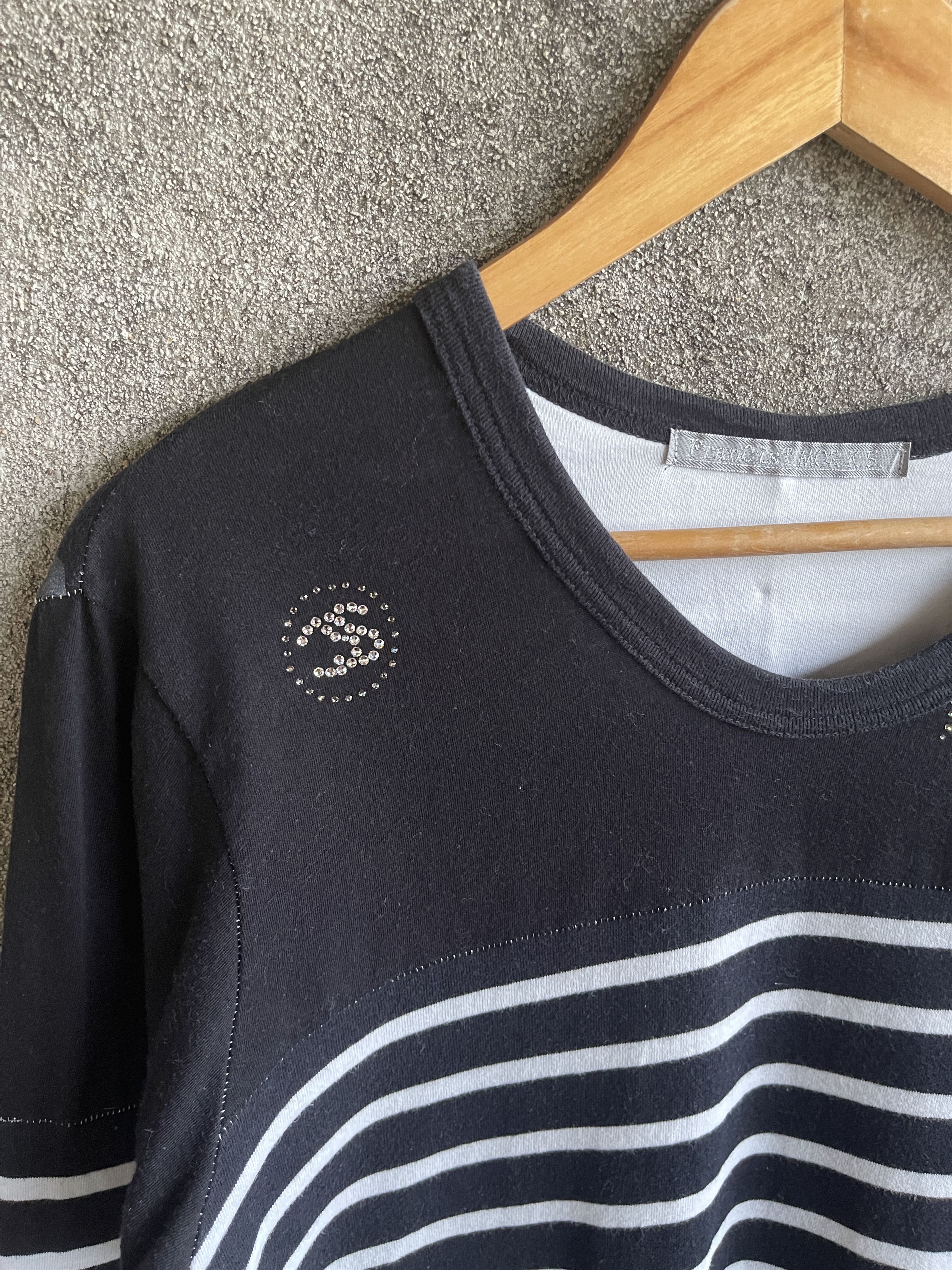 FranCisT MOR.K.S Vintage🔥FRANCIS.T.MOR.K.S🔥Striped V Neck Long Sleeve Tee Size US S / EU 44-46 / 1 - 5 Thumbnail