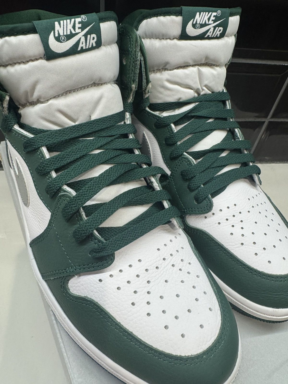 Nike Nike Air Jordan 1 High OG Gorge Green Sneakers – Size 13 Size US 13 / EU 46 - 4 Thumbnail