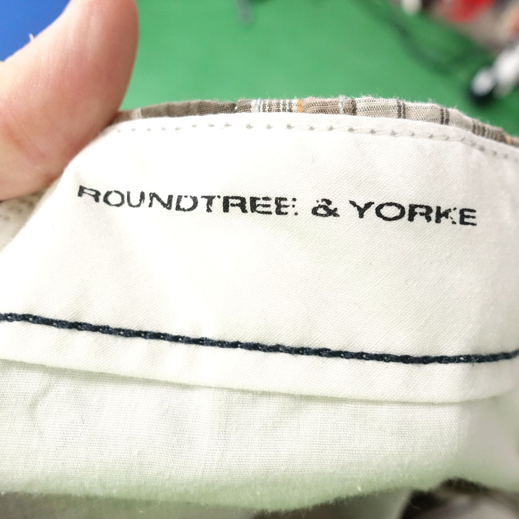 Roundtree & Yorke ROUNDTREE & YORKE MENS CARGO SHORTS PLAID 35 Multicolor Regular Inseam 10in Mens Size US 35 - 5 Thumbnail