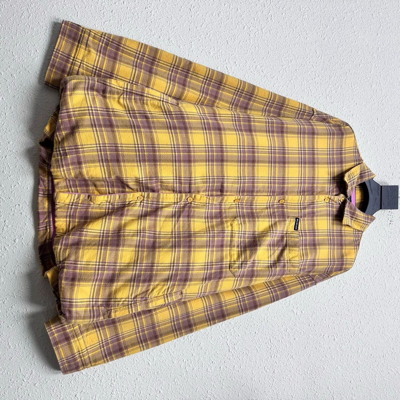 Balenciaga balenciaga pink yellow check padded shirt jacket Size US M / EU 48-50 / 2 - 1 Thumbnail