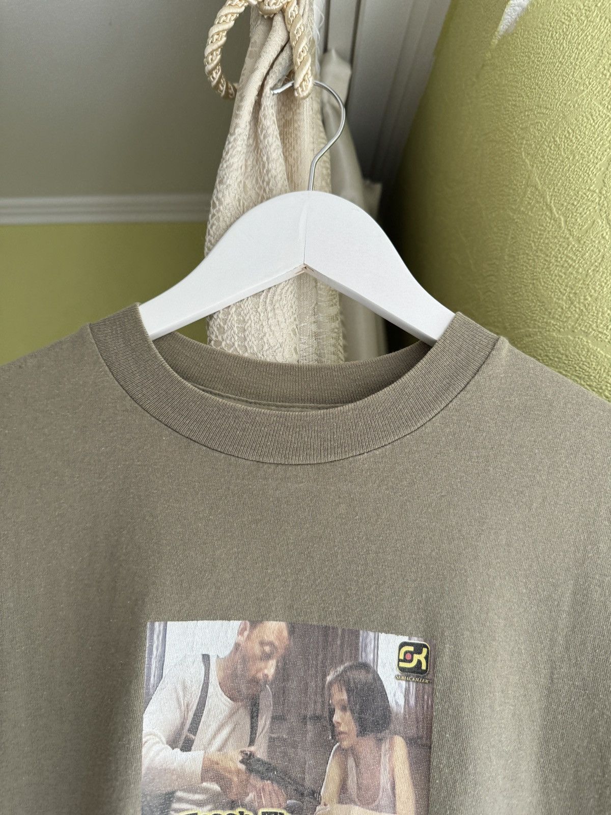 Vintage SERIAL KILLER Leon: The Professional Teach Them Well T Shirt Size US M / EU 48-50 / 2 - 10 Thumbnail