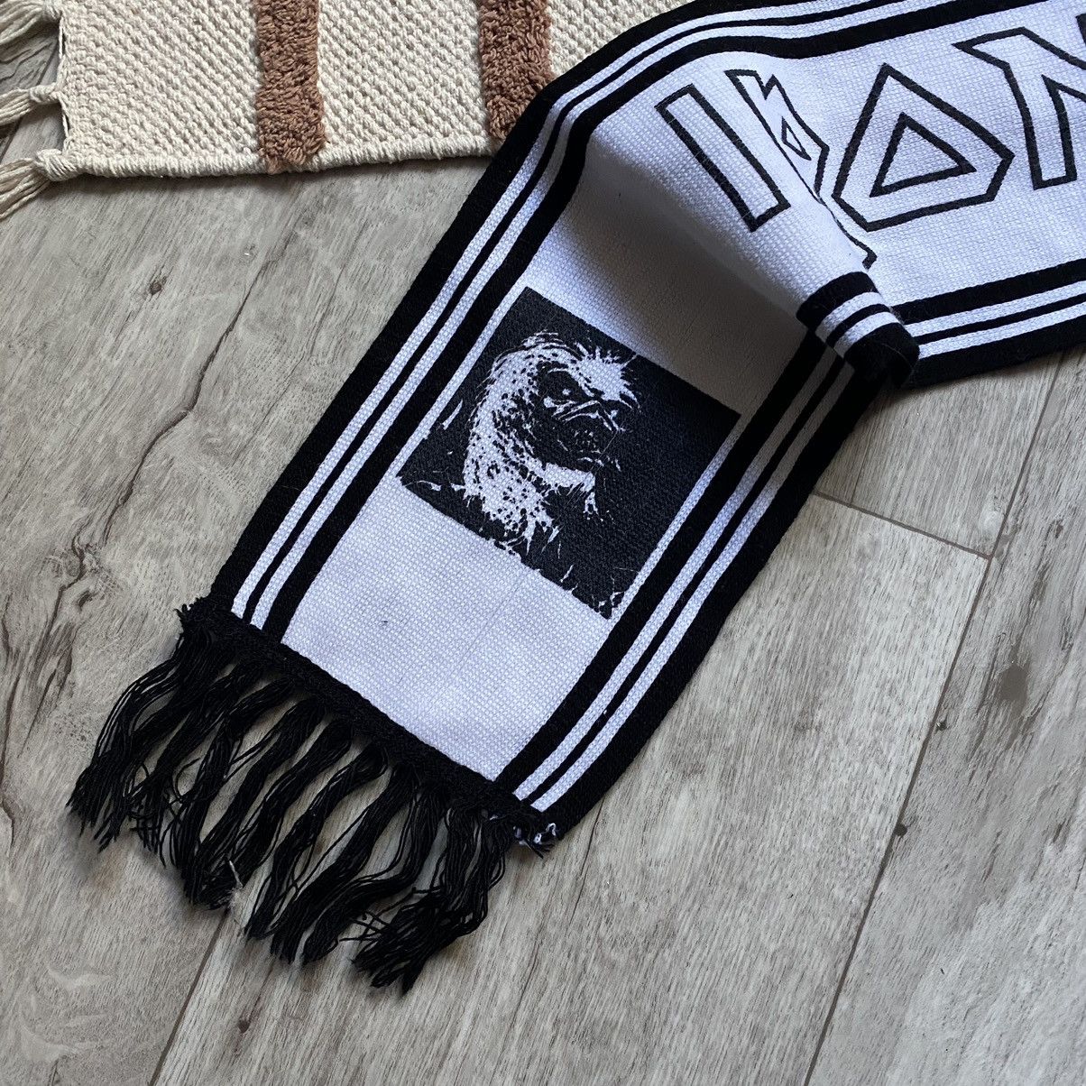 Band Tees × Vintage VINTAGE IRON MAIDEN MADE IN ENGLAND 90s SCARF Size ONE SIZE - 3 Thumbnail