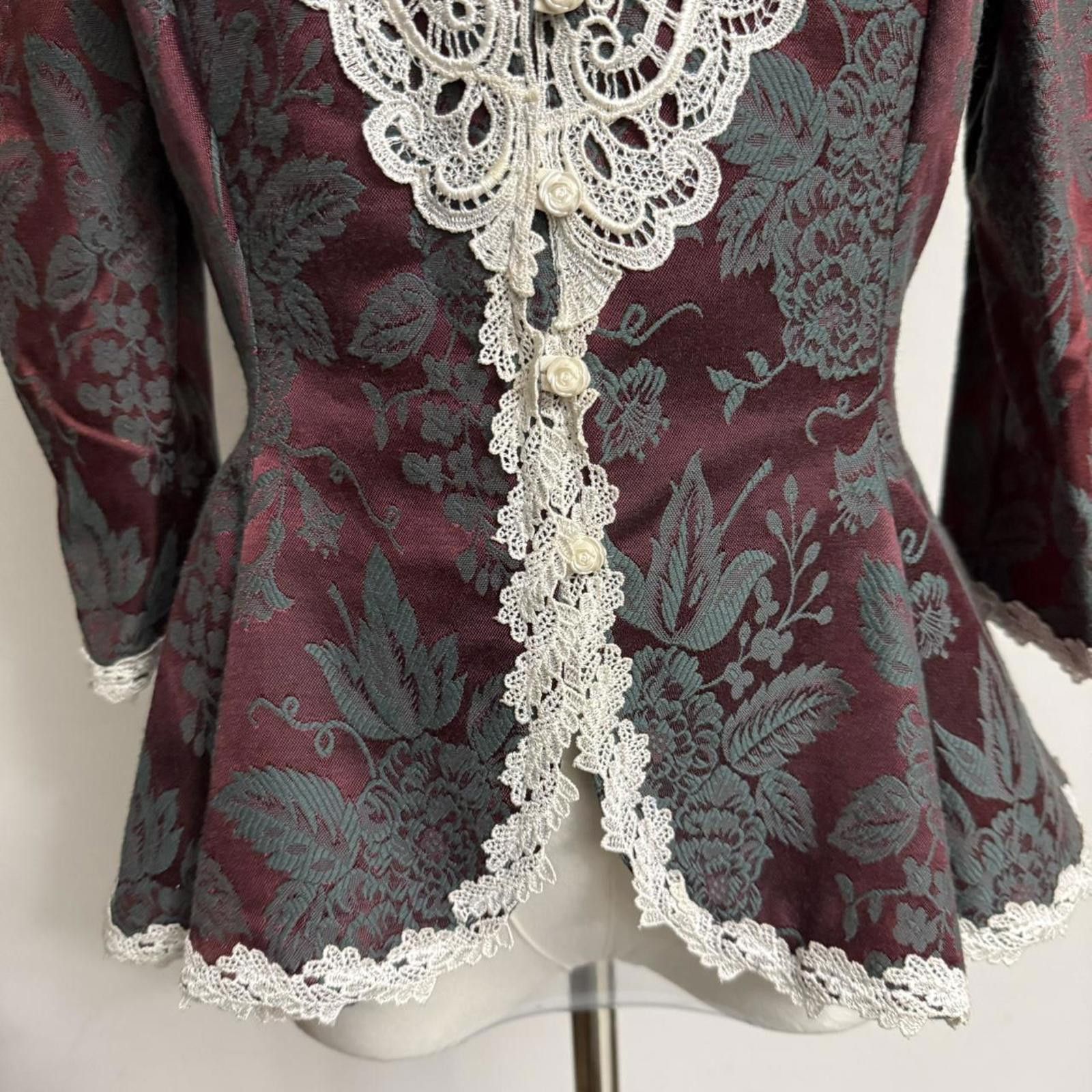 Designer Vintage Victorian Lace Floral Gothic Top Small Size S / US 4 / IT 40 - 6 Thumbnail