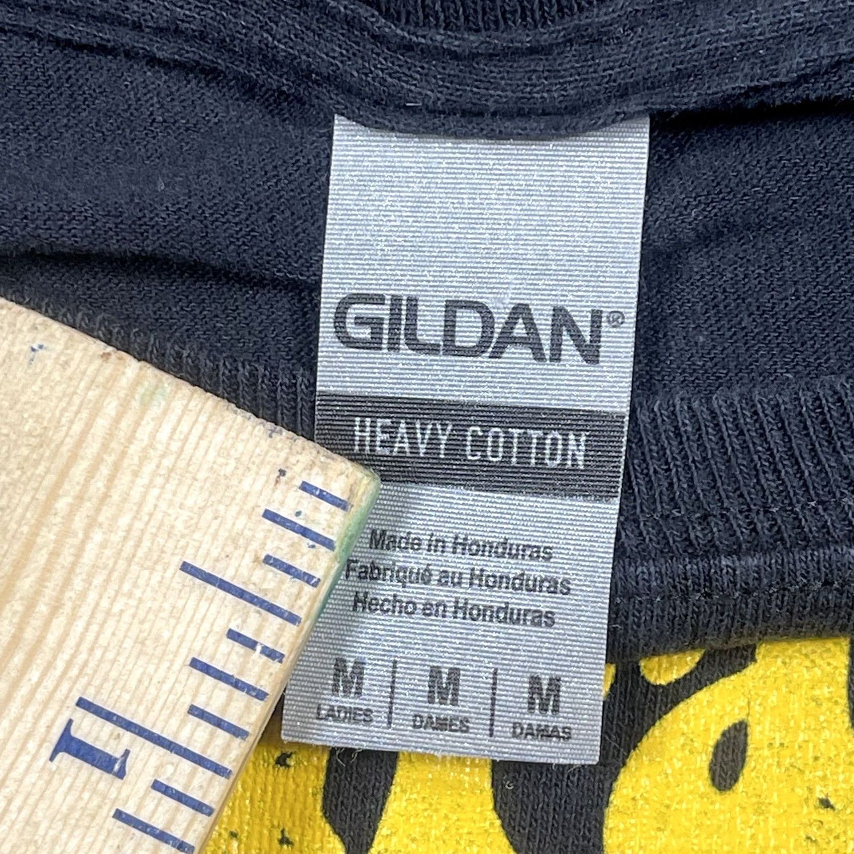 Gildan Gildan Graphics T-Shirt Mens M Medium Black CrewNeck Short Sleeve Heavy Cotton Size US M / EU 48-50 / 2 - 7 Thumbnail
