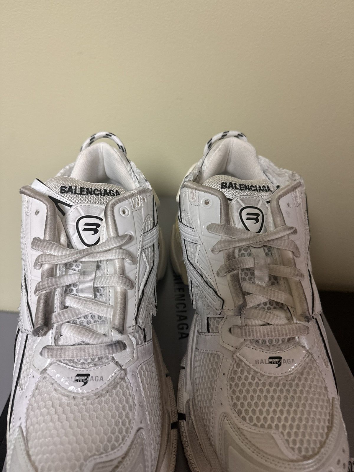 Balenciaga Balenciaga White Runner 42 Size US 9 / EU 42 - 3 Thumbnail